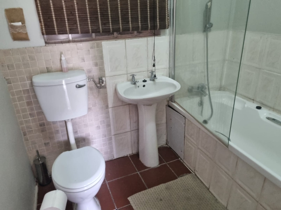 12 Bedroom Property for Sale in Universitas Free State